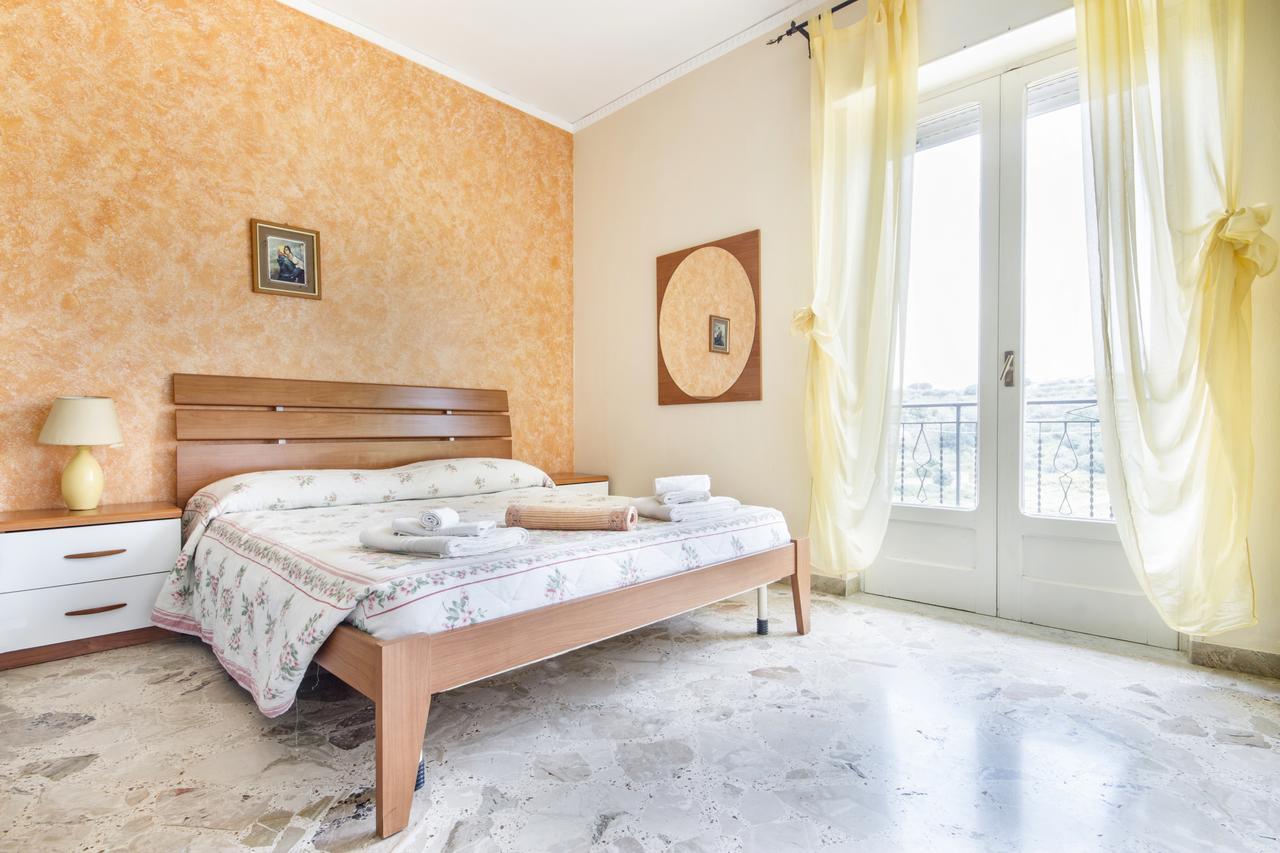 Casa Vacanza Paradise Vicino Cefalu Con Servizio Di Piscina A 3 Chilometri Lägenhet Campofelice Di Roccella Exteriör bild